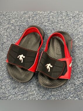 Kids Red and Black Slide Sandals Size 7-8